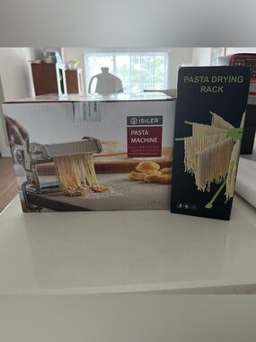 NWT Pasta Machine & Drying Rack